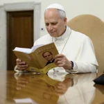 Libro autorizzato svela pensieri e sogni di quando Robert Francis Prevost era un frate agostiniano 