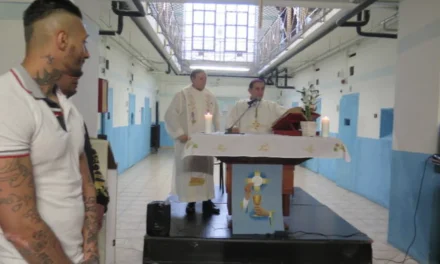 USA, cappellani cattolici di nuovo ammessi nelle carceri