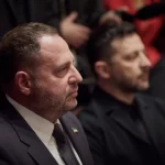 Ucraina, arresto Yermak e mediazione Merkel