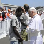 Leone XIV ad Arguineguín: il Vangelo dei migranti sulla riva dell’Atlantico
