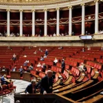 Fine vita in Francia: la legge sull’aiuto a morire e la visita di Leone XIV