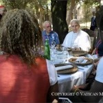 Leone XIV alla mensa degli ultimi