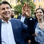 Conte contro il woke: la sinistra ritrovi la persona prima delle identità