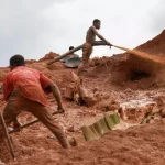 Miniera d’oro crollata in Centrafrica: a Zamboyé i poveri muoiono, l’oro invece arriva sempre a destinazione