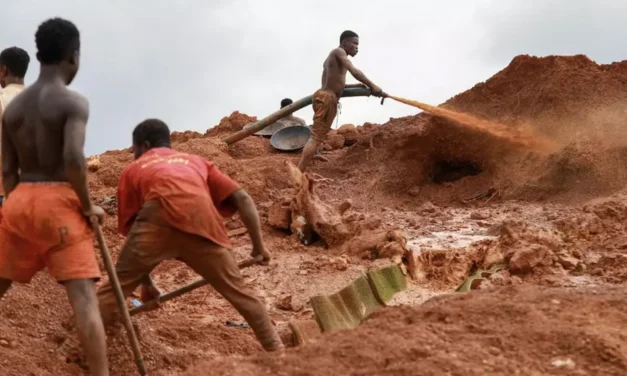 Miniera d’oro crollata in Centrafrica: a Zamboyé i poveri muoiono, l’oro invece arriva sempre a destinazione