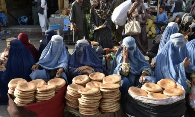 Afghanistan, Tuba chiede il divorzio: la donna che sfida la gabbia dei talebani