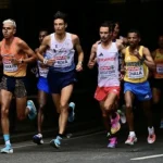 Atletica e nuoto, l’Italia domina gli Europei. Mentre il calcio affonda, gli azzurri vincono medaglie a Birmingham e Parigi