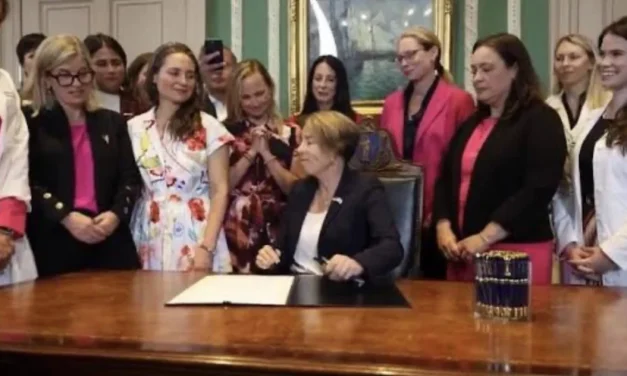 Massachusetts, aborto senza limite gestazionale: quando il nascituro scompare dal diritto