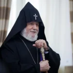 Armenia, il processo a Karekin II si ferma subito: il giudice si astiene. E lo scontro tra governo e Chiesa si congela in tribunale