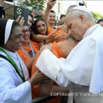 Leone XIV ad Assisi: il Vangelo non è una bandiera da sventolare contro qualcuno