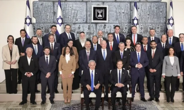Neocon, teocon e il ritorno politico del sacro