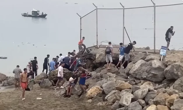 Ceuta, il falso messaggio sui social che ha scatenato l’esodo dal Marocco