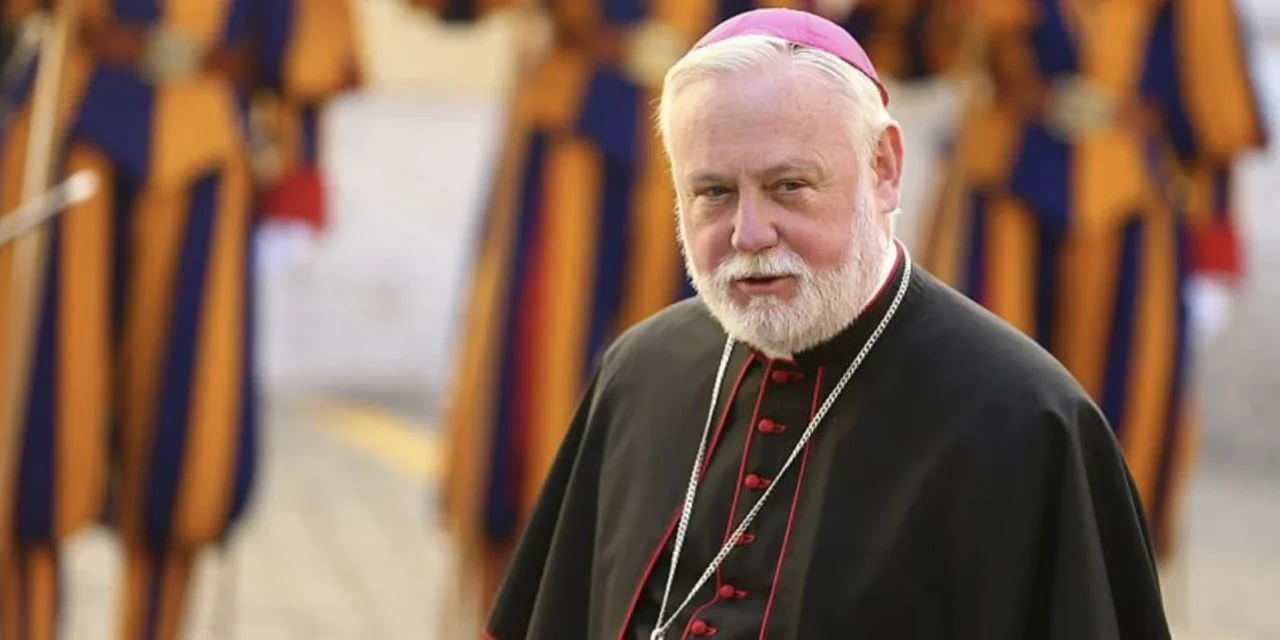 Gallagher a Mosca, la diplomazia di Leone XIV rompe il silenzio delle armi