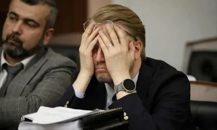 Russia, Putin chiude le urne al dissenso: Jabloko escluso dalle elezioni e Schlossberg condannato