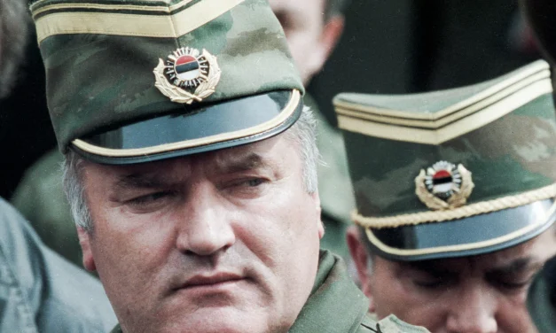 Ratko Mladić è morto, ma Srebrenica non è finita: l’Europa davanti al proprio fallimento