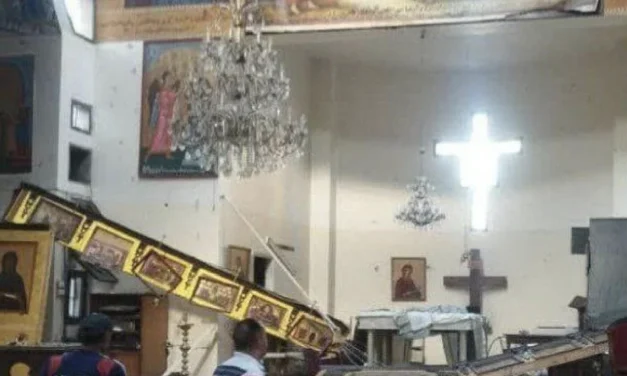 Siria. La bomba davanti alla Cattedrale di Hama: colpita la comunità cristiana alla vigilia della festa della Croce